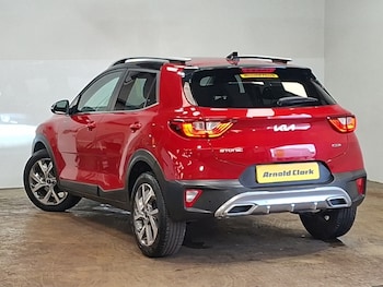 Used Kia Stonic 2023 for sale - 79315703: Photo