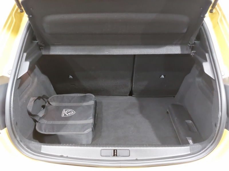 Used Peugeot 208 2023 for sale - 76556393: Photo 8