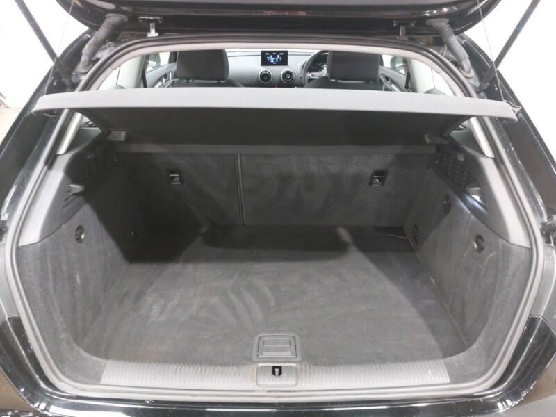 Used Audi A3 2015 for sale - 77357820: Photo 8