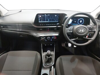 Used Hyundai BAYON 2025 for sale - 76498111: Photo