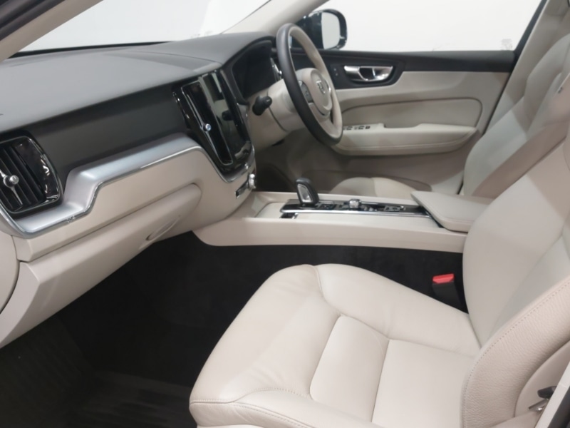 Used Volvo XC60 2021 for sale - 77385778: Photo 5