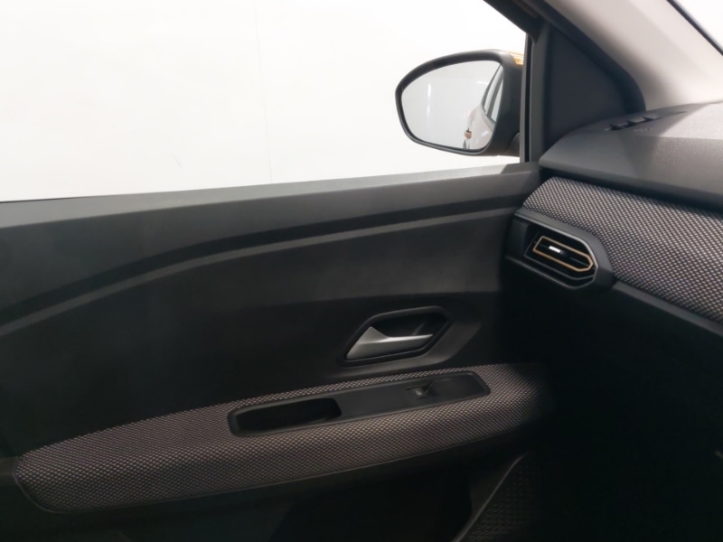 Used Dacia Sandero Stepway 2023 for sale - 76732049: Photo 16