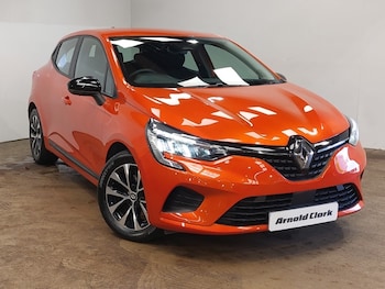 Used Renault Clio 2023 for sale - 79044287: Photo