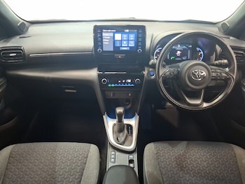 Used Toyota Yaris Cross 2022 for sale - 79513541: Photo