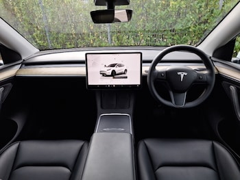 Used Tesla Model Y 2023 for sale - 76683447: Photo