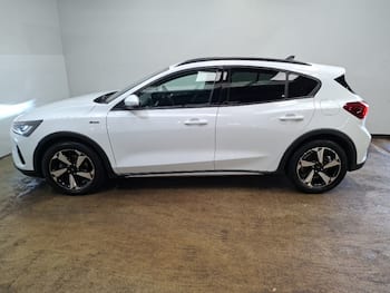 Used Ford Focus 2023 for sale - 79686175: Photo