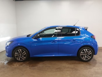 Used Peugeot 208 2023 for sale - 76613990: Photo