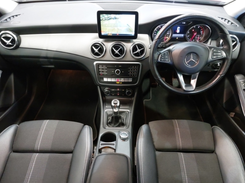 Used Mercedes-Benz GLA 2019 for sale - 77987814: Photo 2