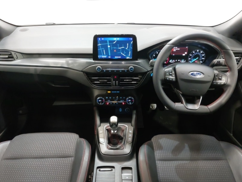 Used Ford Focus 2018 for sale - 77999940: Photo 2