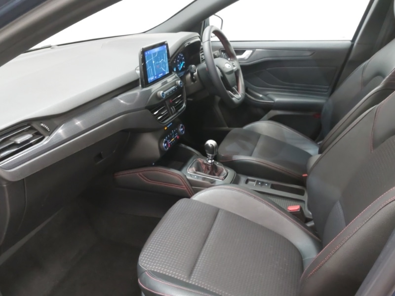 Used Ford Focus 2018 for sale - 77999940: Photo 5