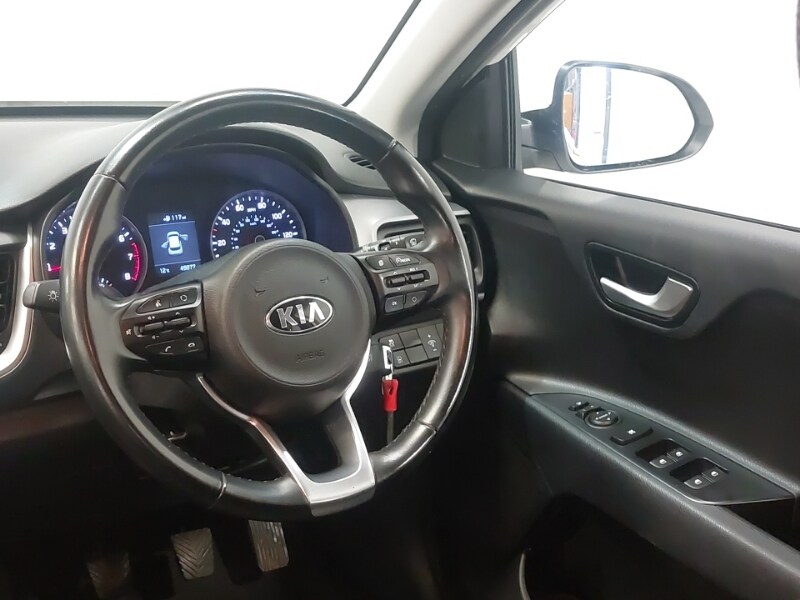 Used Kia Stonic 2018 for sale - 78164237: Photo 10