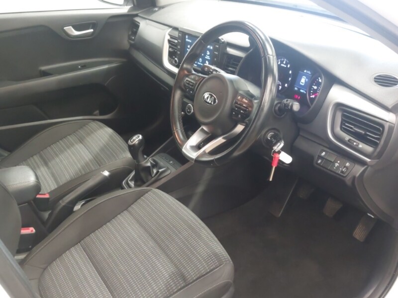 Used Kia Stonic 2018 for sale - 78164237: Photo 18