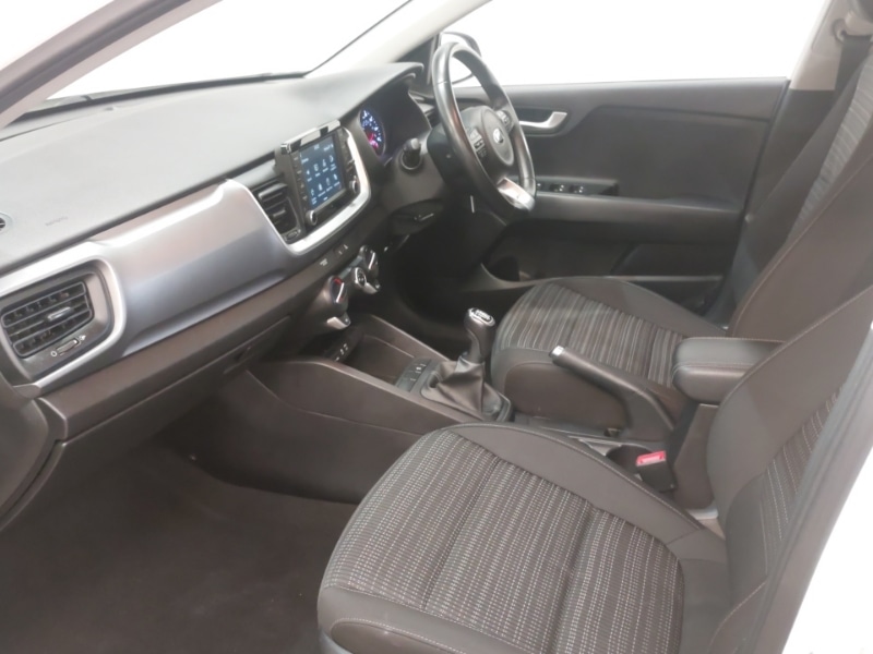 Used Kia Stonic 2018 for sale - 78164237: Photo 5