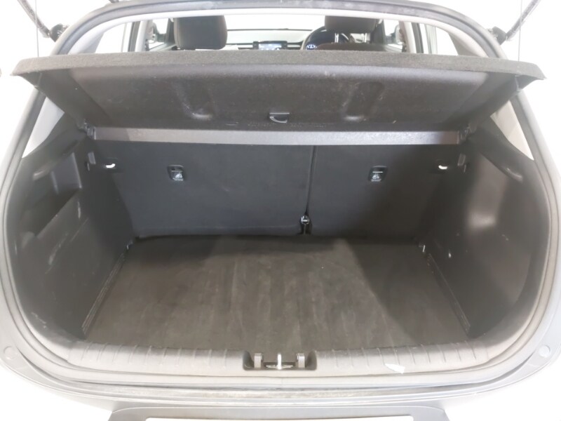 Used Kia Stonic 2018 for sale - 78164237: Photo 8