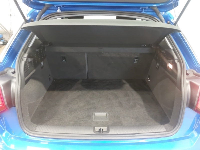 Used Audi Q2 2017 for sale - 77610938: Photo 8