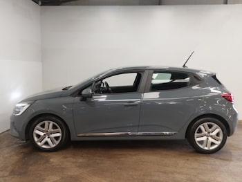 Used Renault Clio 2020 for sale - 78791202: Photo