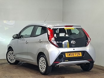 Used Toyota AYGO 2019 for sale - 79555449: Photo