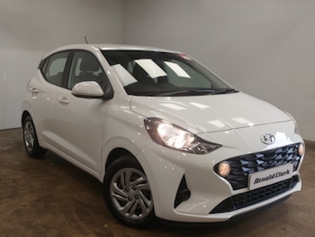 Used Hyundai i10 2023 for sale - 79207565: Photo