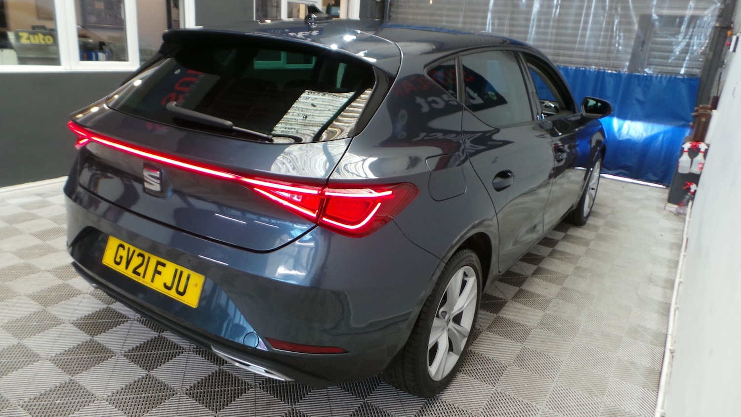 Vehicle 21