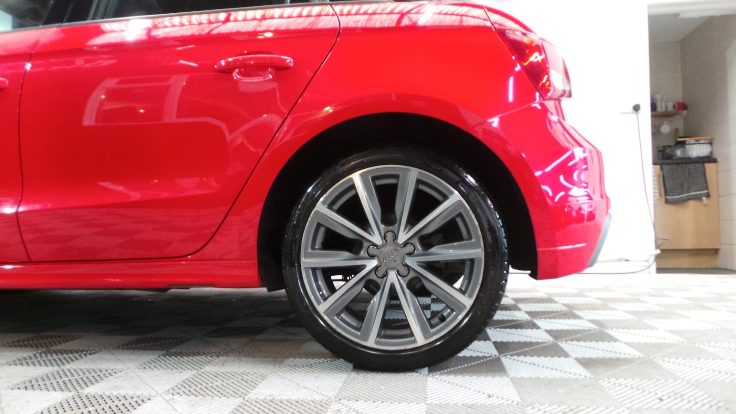 Used Audi A1 2014 for sale - 76170922: Photo 6