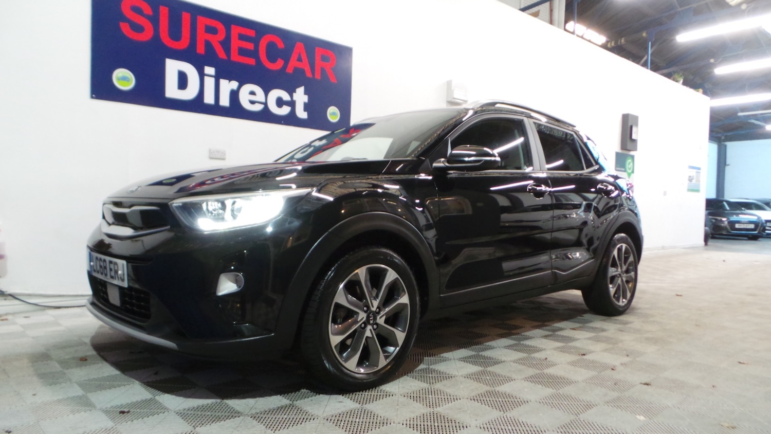 Used Kia Stonic 2018 for sale - 76412123: Photo 1