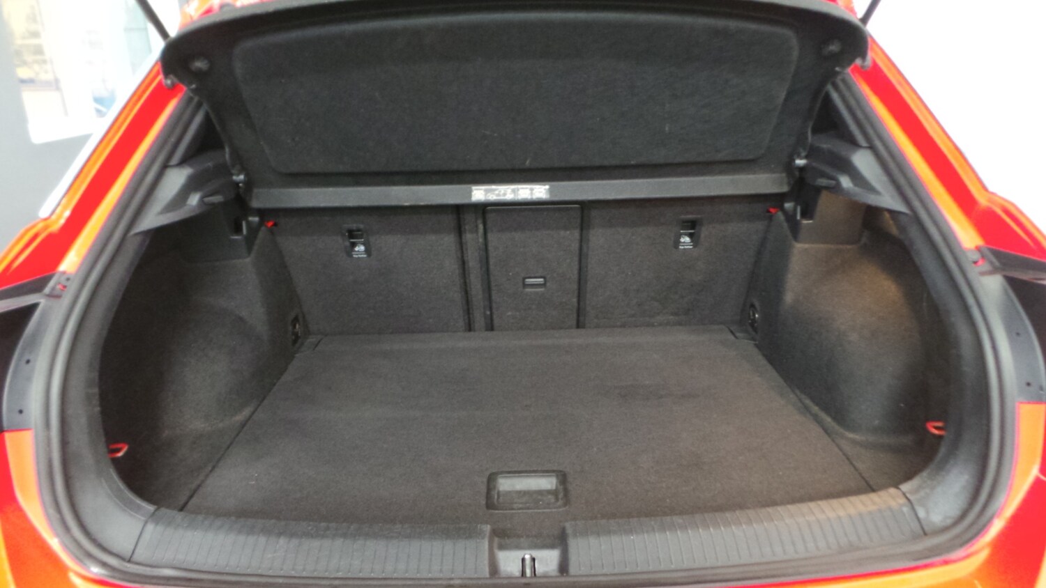 Used Volkswagen T-Roc 2019 for sale - 77519578: Photo 9