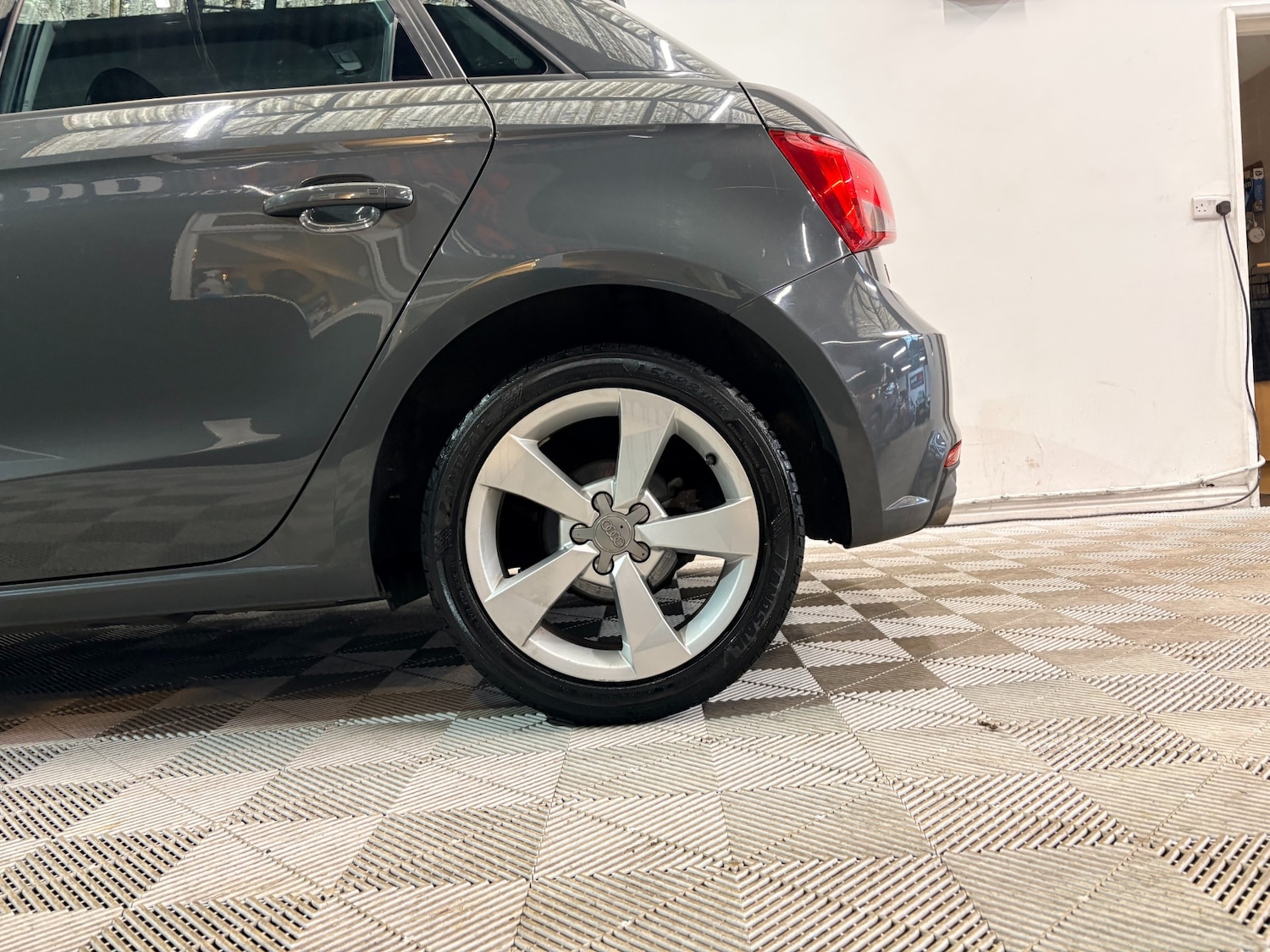 Used Audi A1 2016 for sale - 78209701: Photo 6