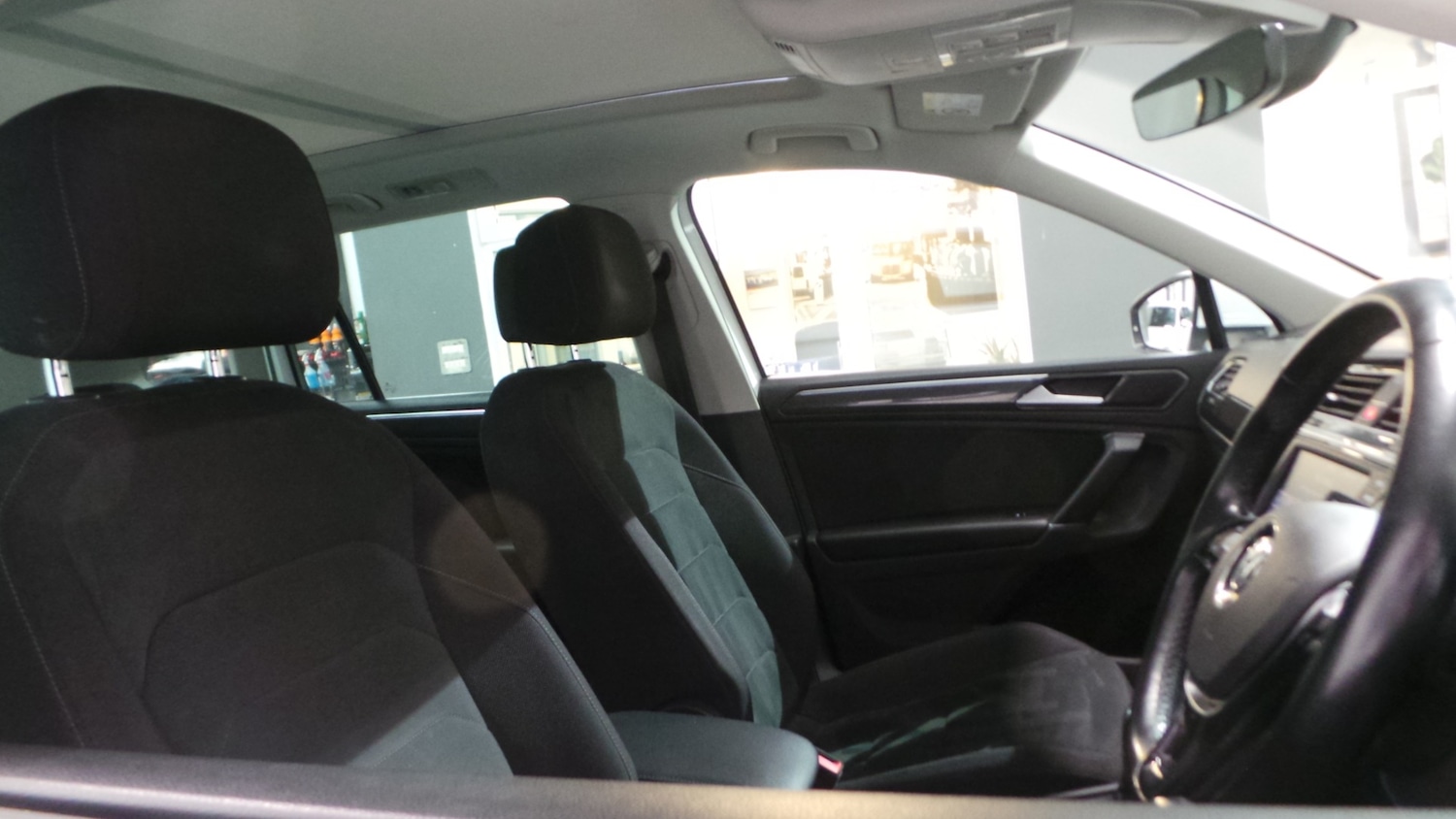 Used Volkswagen Tiguan 2016 for sale - 76706112: Photo 29