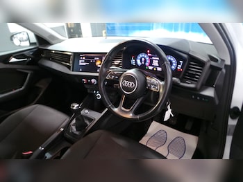 Used Audi A1 2019 for sale - 76907797: Photo