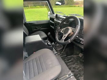 Used Land Rover Defender 2009 for sale - 79842648: Photo
