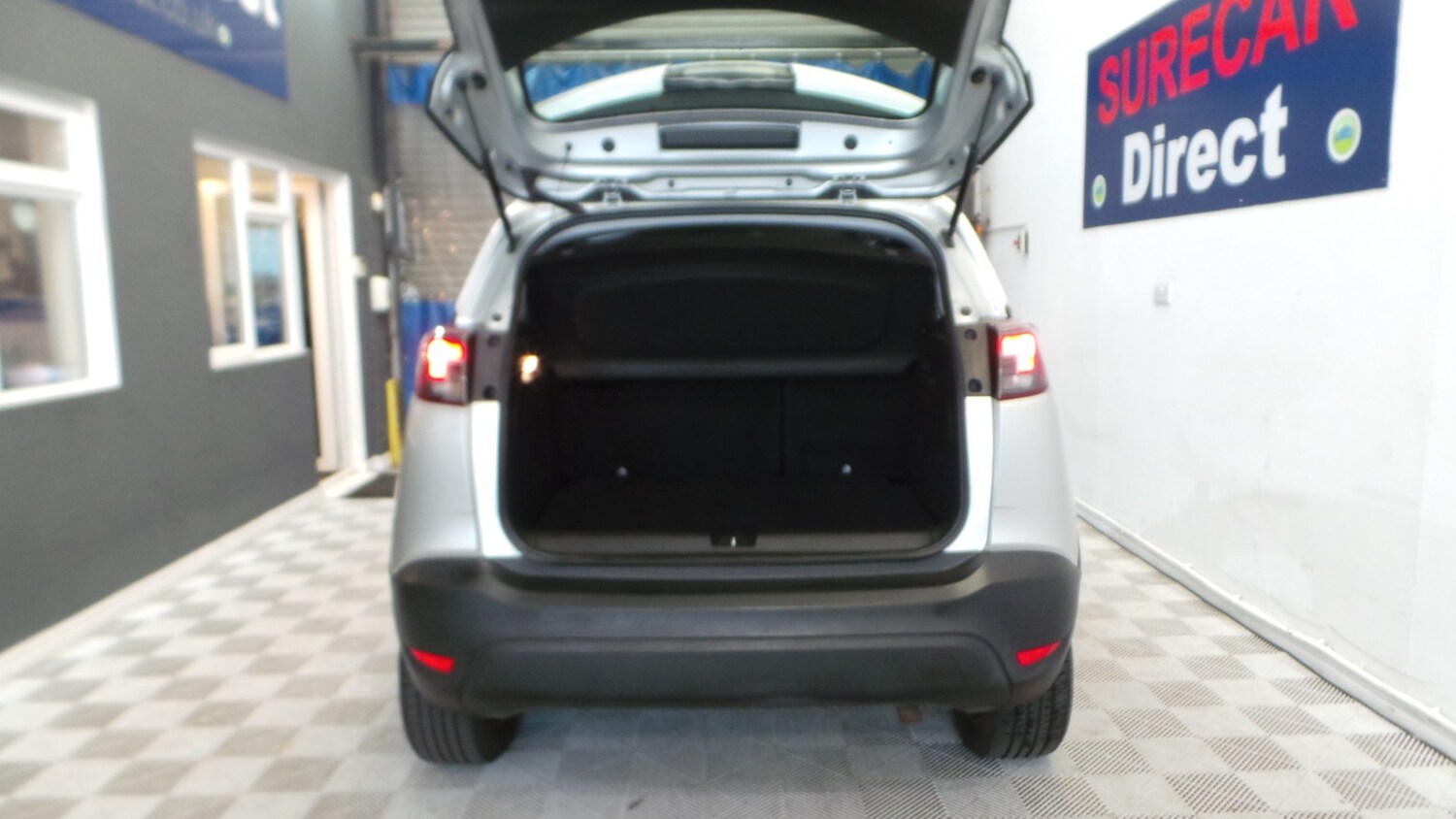 Vehicle 28