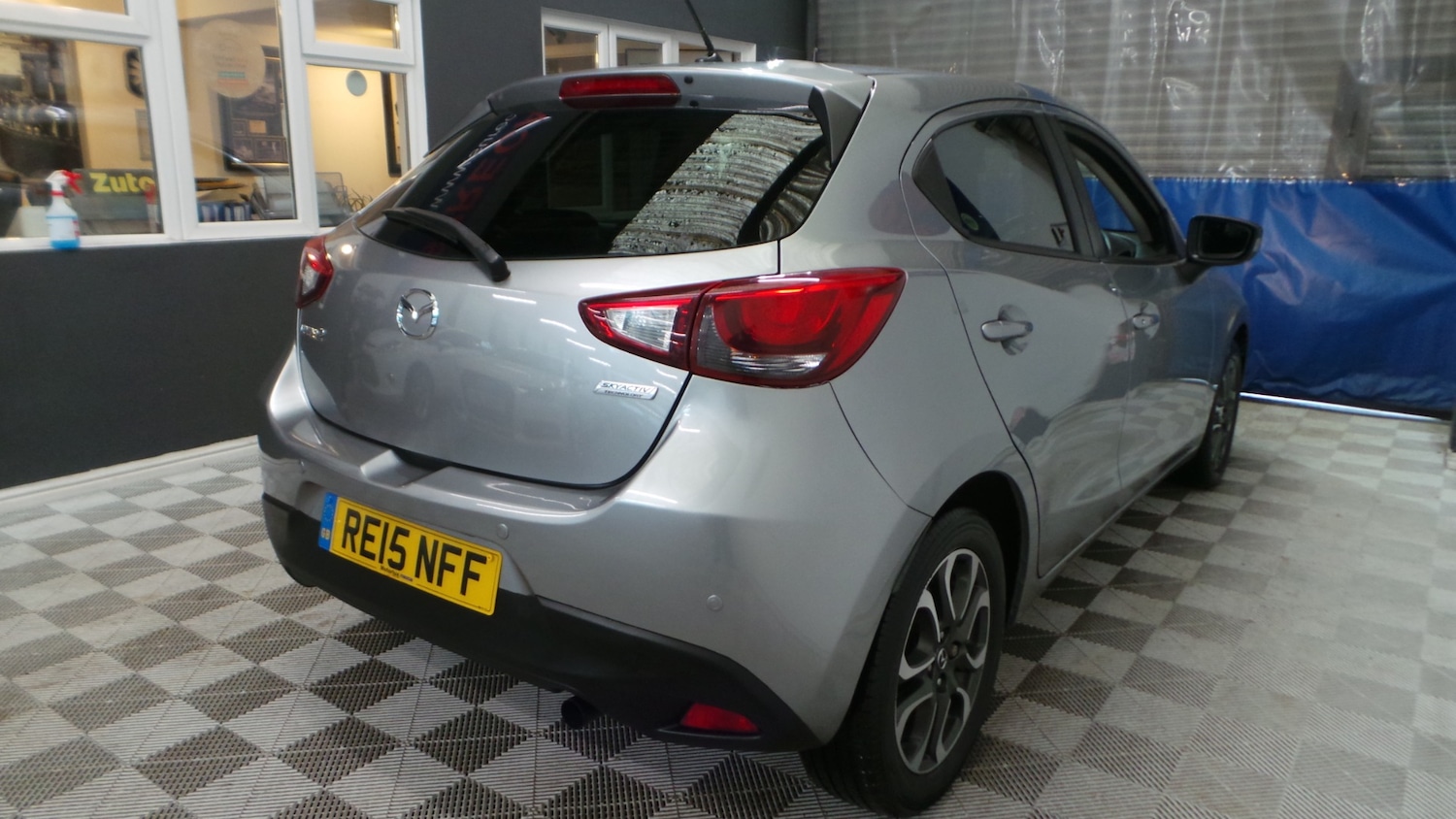 Used Mazda Mazda2 2015 for sale - 76491059: Photo 4