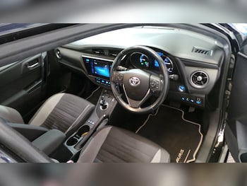 Used Toyota Auris 2018 for sale - 76706648: Photo