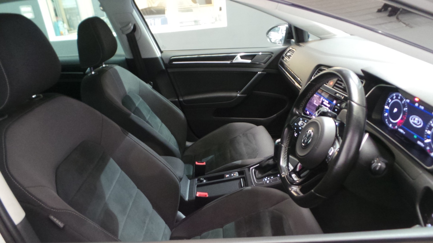 Used Volkswagen Golf 2020 for sale - 76363458: Photo 39