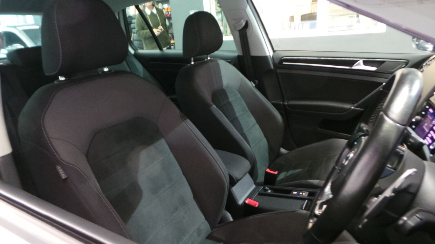 Used Volkswagen Golf 2020 for sale - 76363458: Photo 40