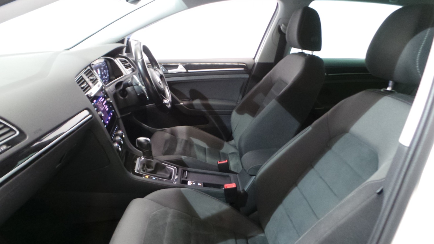 Used Volkswagen Golf 2020 for sale - 76363458: Photo 42