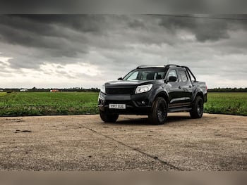 Used Nissan Navara 2017 for sale - 79844699: Photo