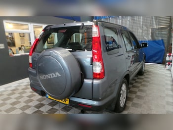 Used Honda CR-V 2005 for sale - 77195759: Photo