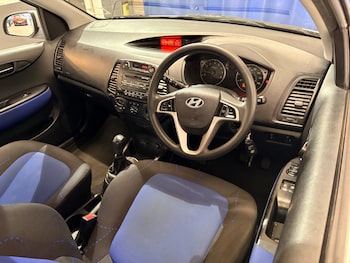 Used Hyundai i20 2010 for sale - 78961839: Photo