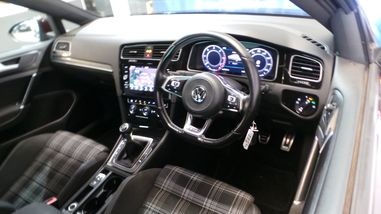 Used Volkswagen Golf 2017 for sale - 77917607: Photo 23