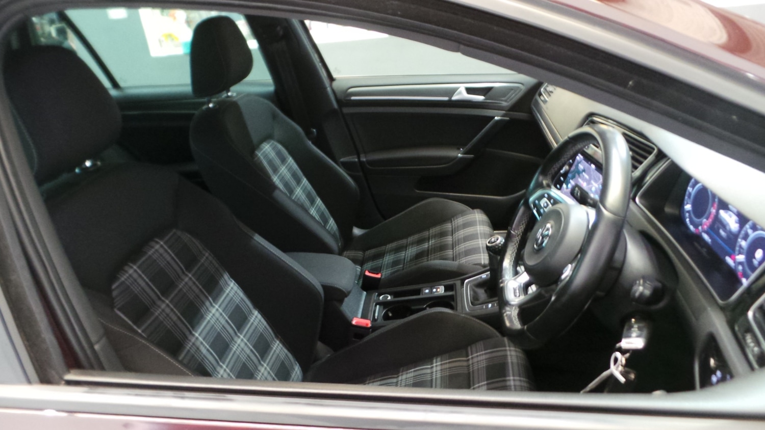 Used Volkswagen Golf 2017 for sale - 77917607: Photo 26