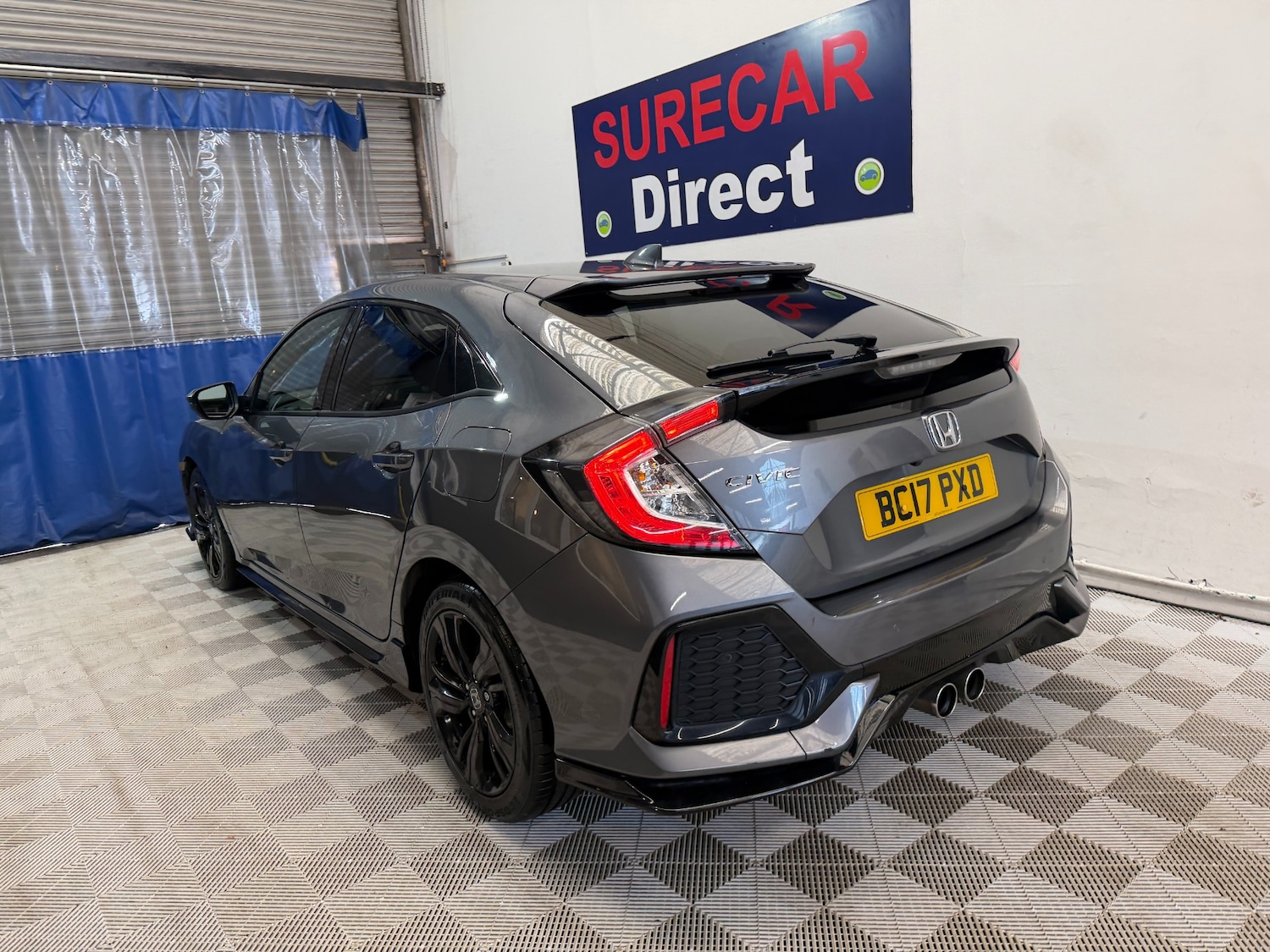 Used Honda Civic 2017 for sale - 78122013: Photo 2