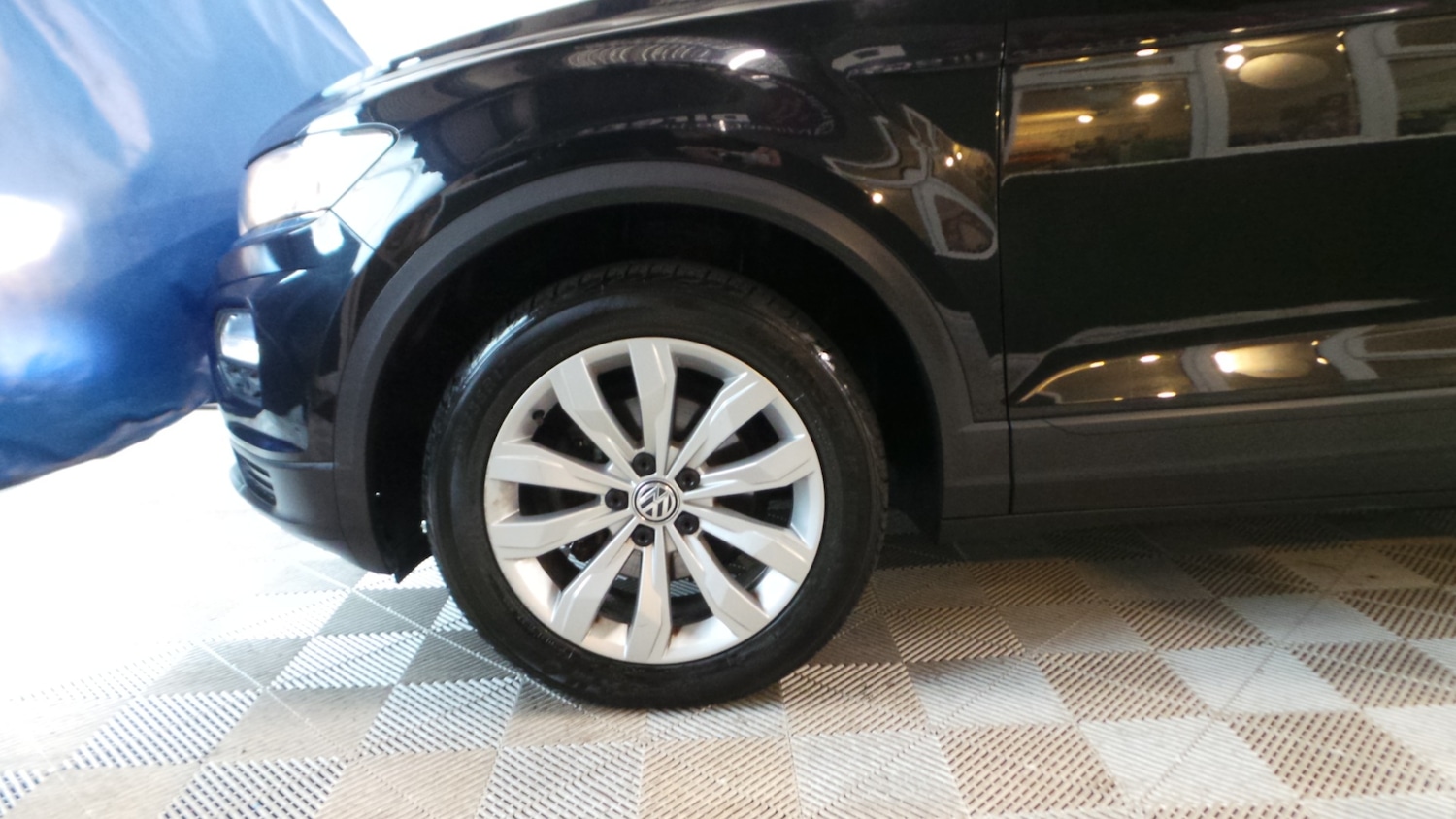 Used Volkswagen T-Roc 2018 for sale - 76918209: Photo 15