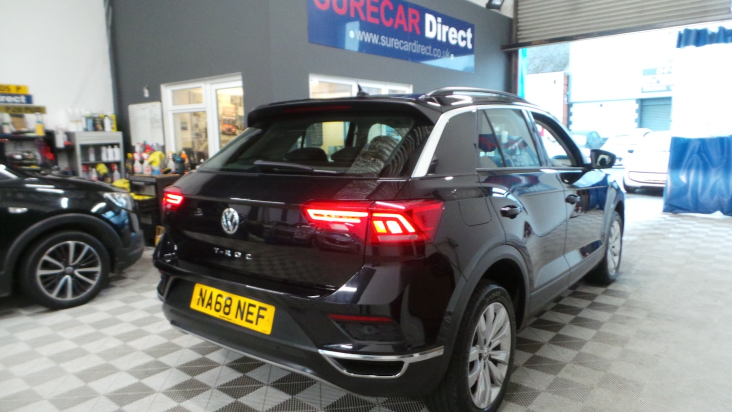 Used Volkswagen T-Roc 2018 for sale - 76918209: Photo 3