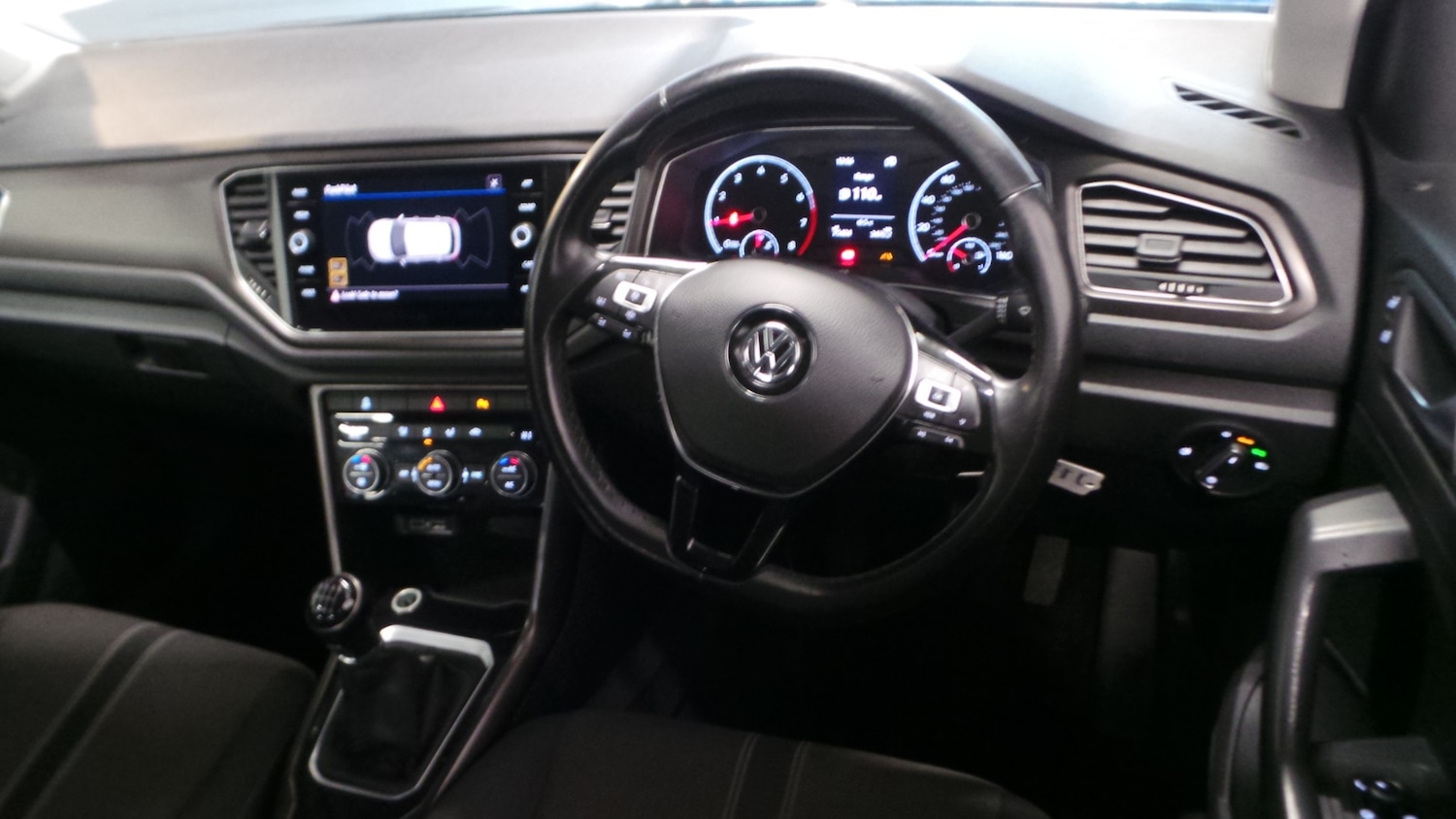 Used Volkswagen T-Roc 2018 for sale - 76918209: Photo 34