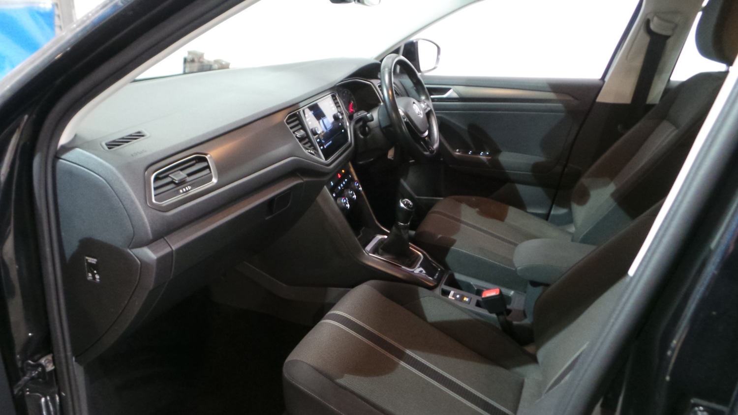 Used Volkswagen T-Roc 2018 for sale - 76918209: Photo 35