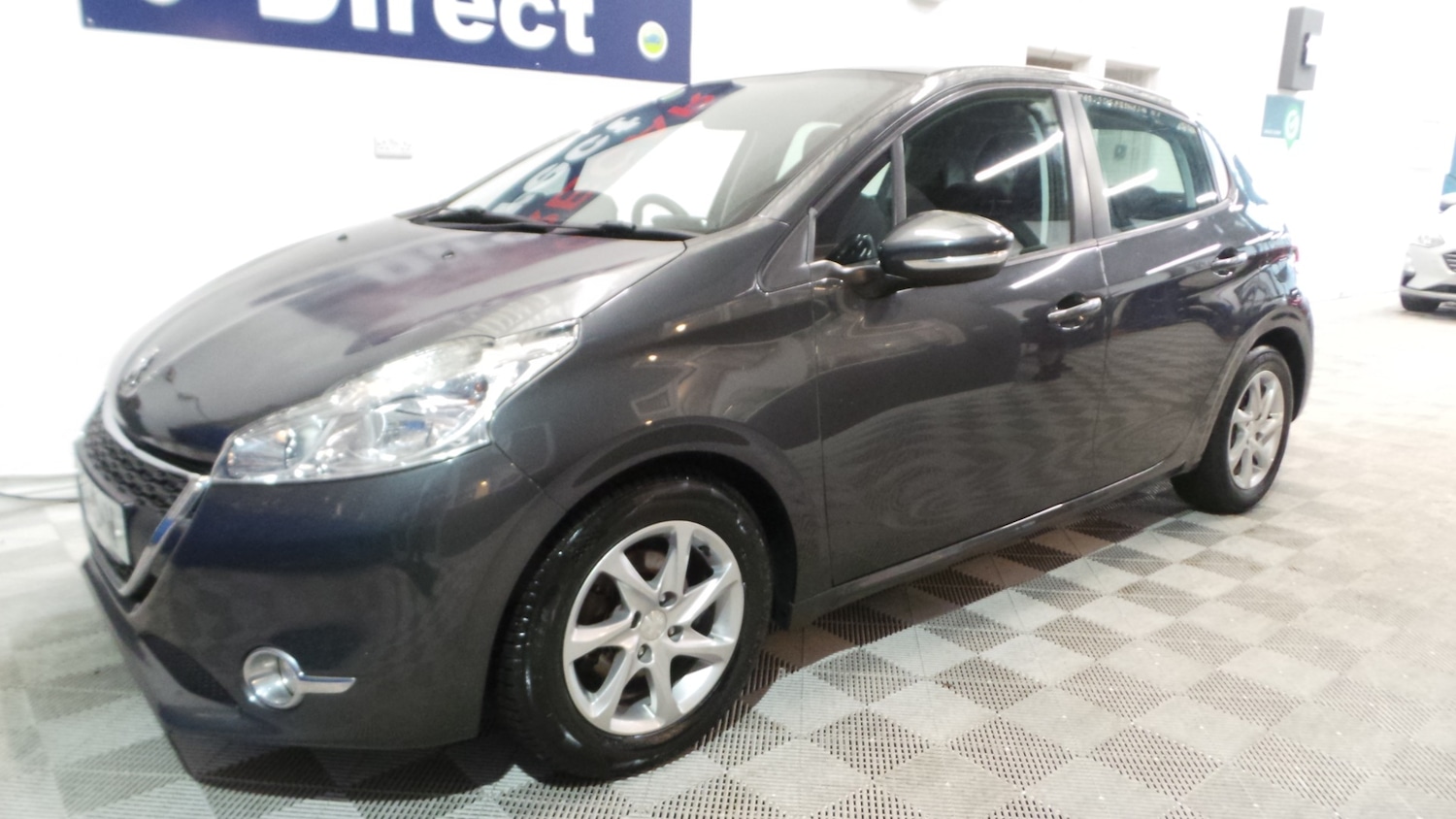 Used Peugeot 208 2014 for sale - 76412212: Photo 16
