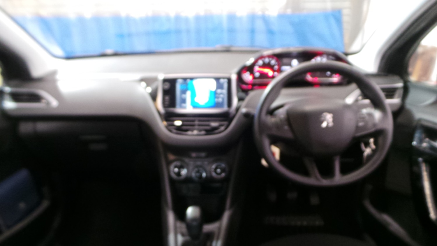Used Peugeot 208 2014 for sale - 76412212: Photo 21