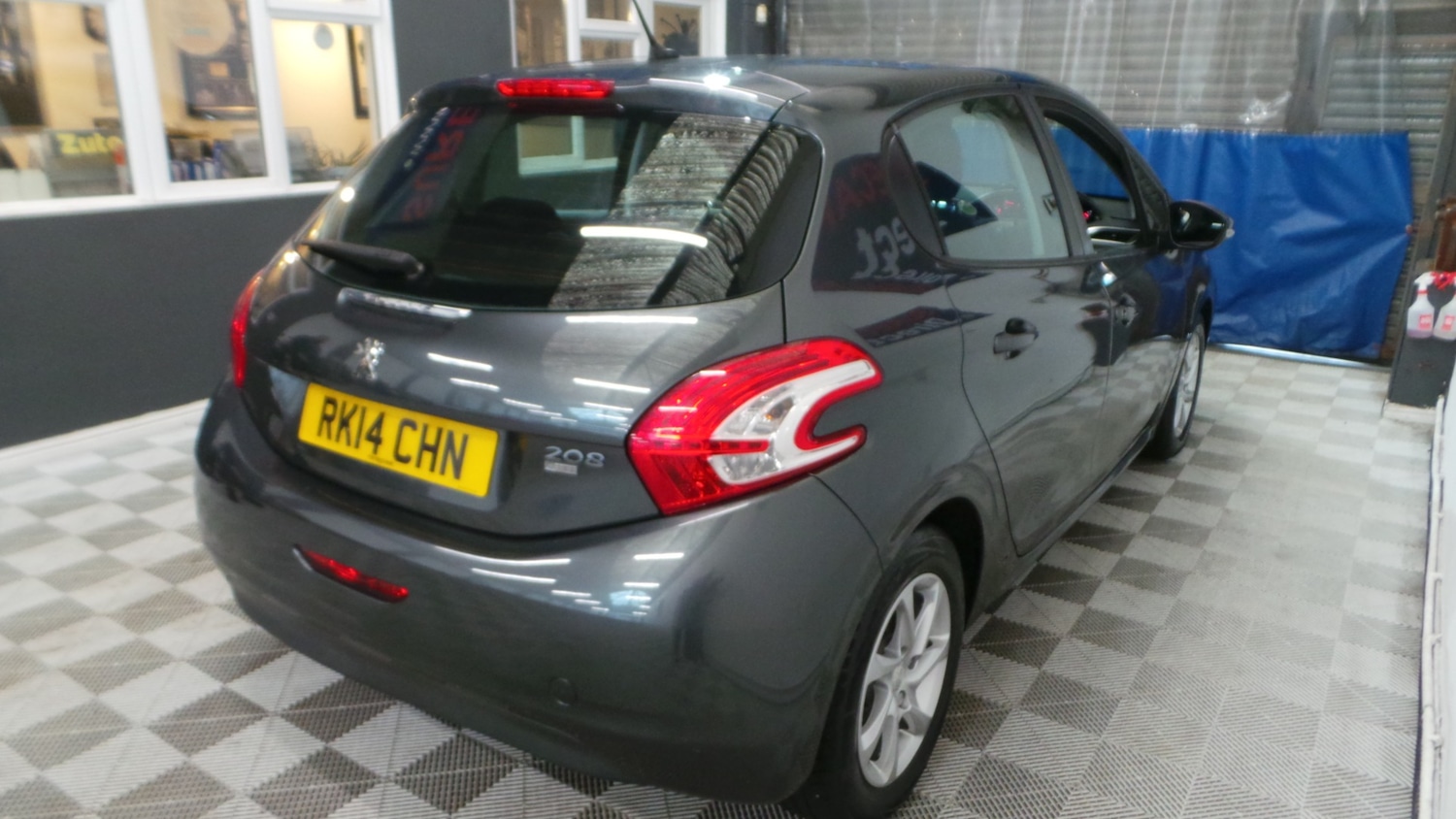 Used Peugeot 208 2014 for sale - 76412212: Photo 4