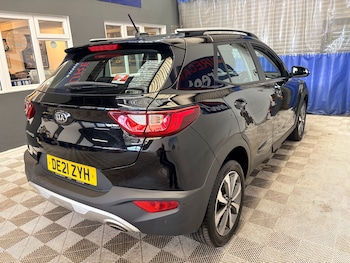 Used Kia Stonic 2021 for sale - 79479498: Photo